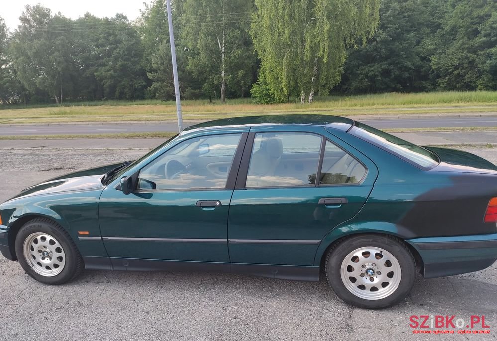 1997' BMW 3 Series 318I photo #5