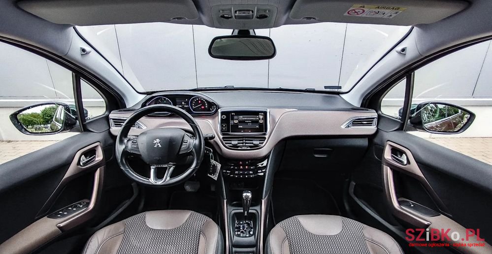 2014' Peugeot 2008 1.6 Vti Allure photo #3