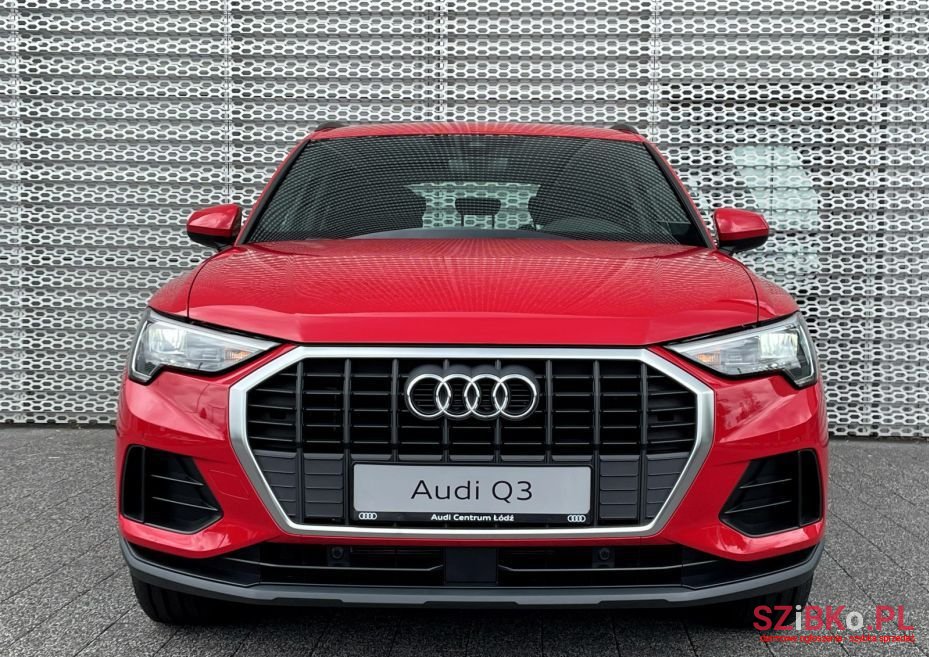 2022' Audi Q3 photo #1