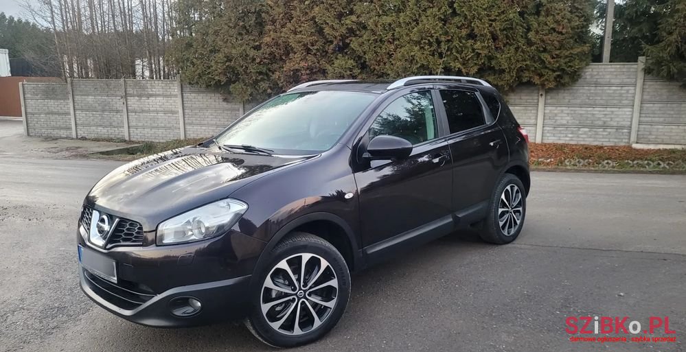 2013' Nissan Qashqai 2.0 4 X 4 Tekna photo #4