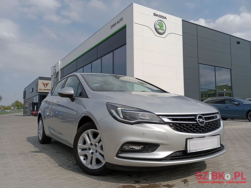 2019' Opel Astra photo #1