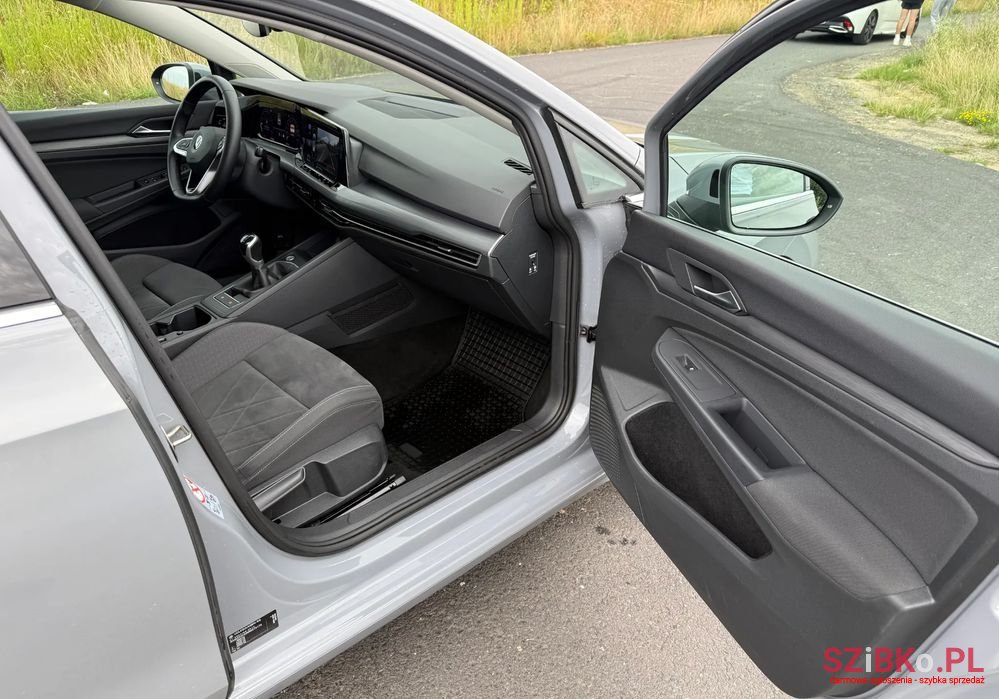 2020' Volkswagen Golf photo #6