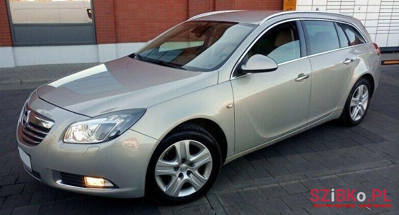 2009' Opel Insignia photo #1