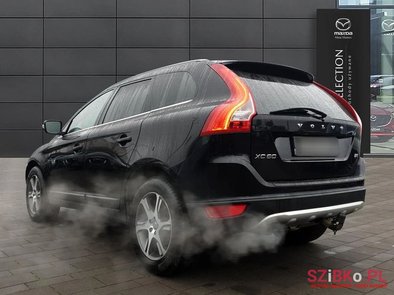 2011' Volvo Xc 60 D3 Summum photo #5