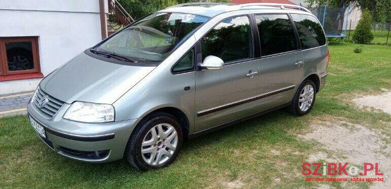 2004' Volkswagen Sharan photo #1