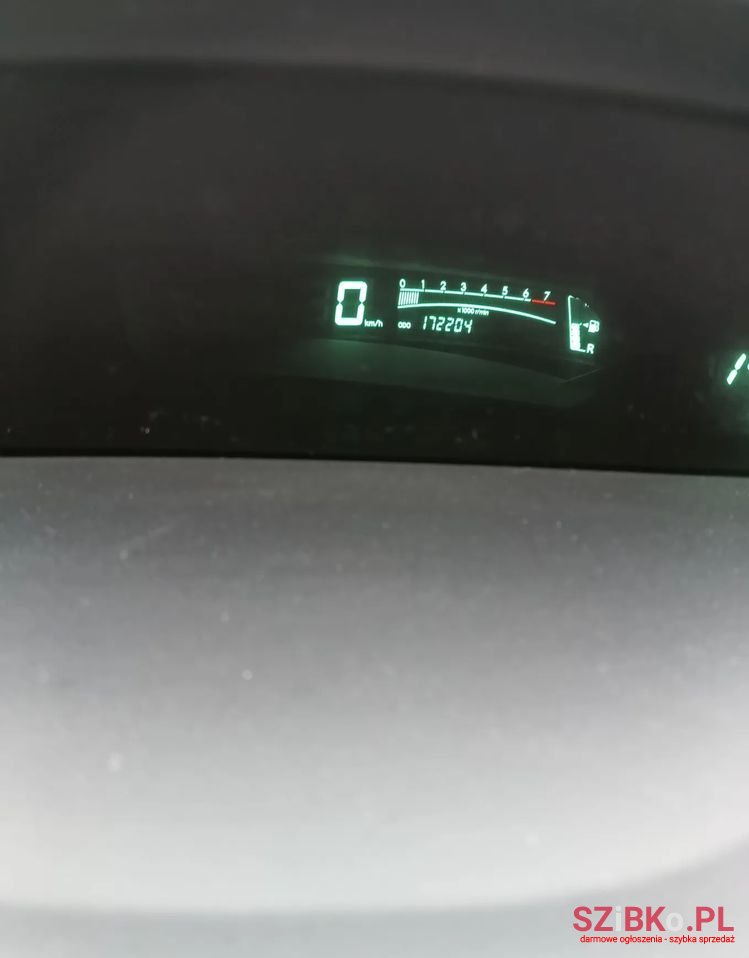 2008' Toyota Yaris photo #4