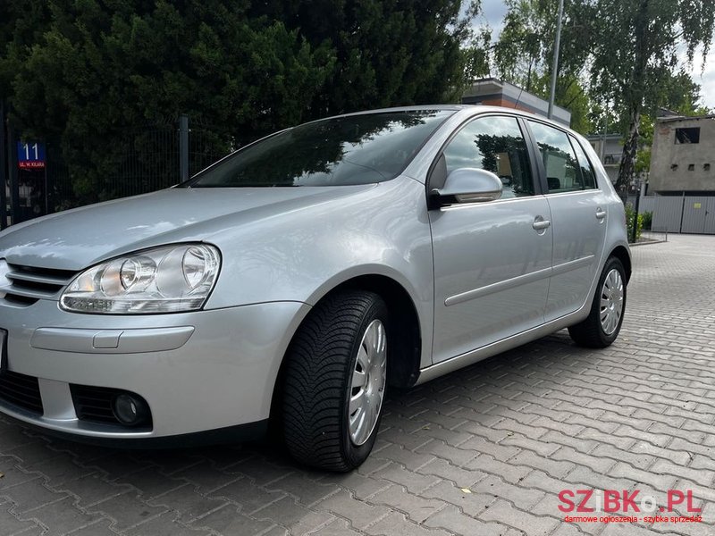 2007' Volkswagen Golf 1.4 Style photo #2