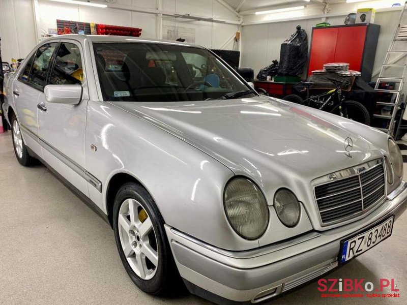 1997' Mercedes-Benz Klasa E photo #3