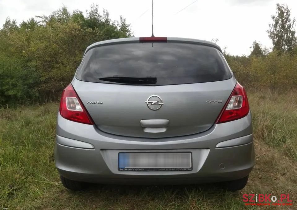 2012' Opel Corsa photo #3
