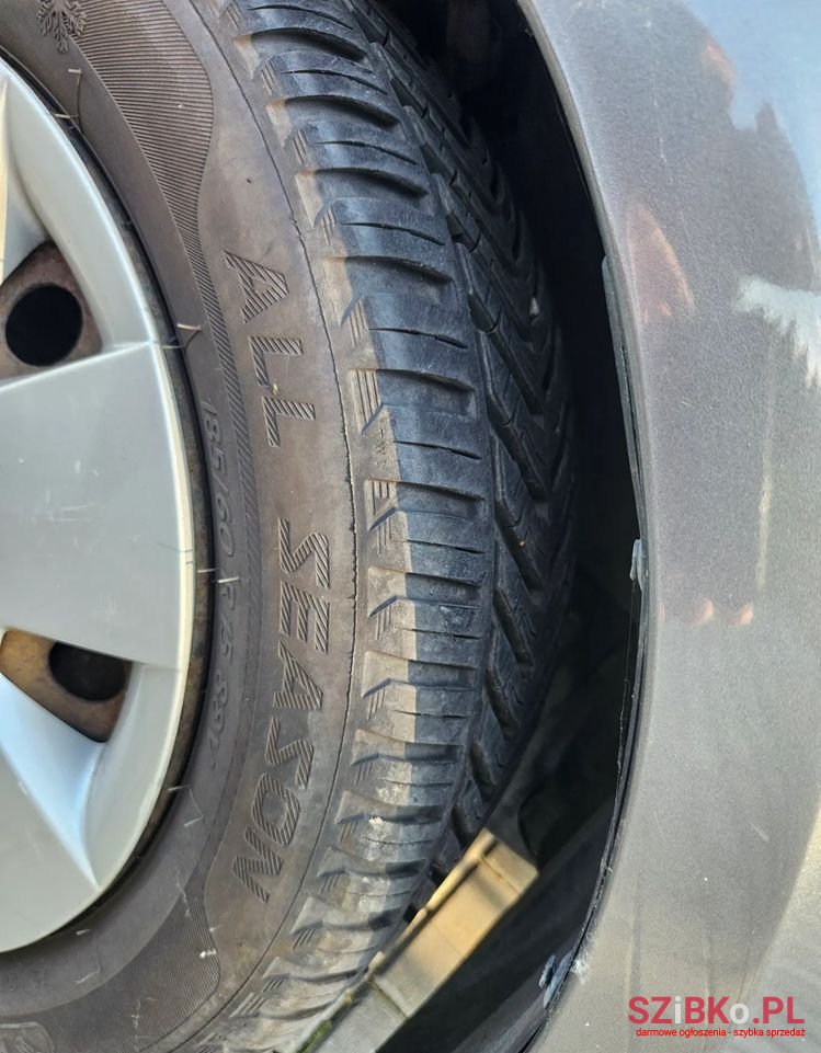 2007' Suzuki Swift photo #6