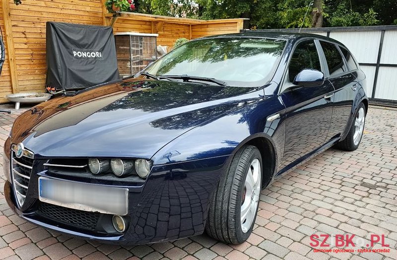 2005' Alfa Romeo 159 photo #1