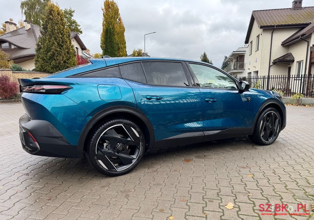 2023' Peugeot 408 photo #6