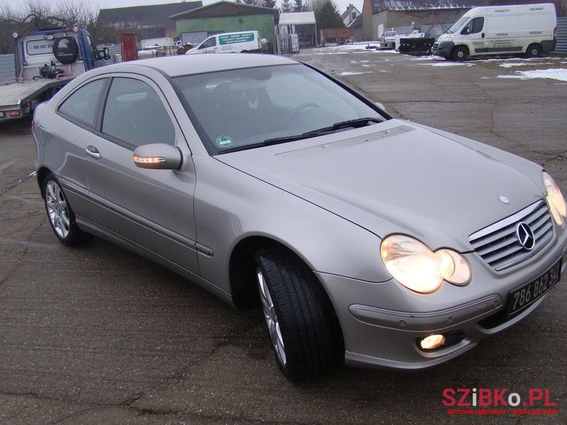 2004' Mercedes-Benz Klasa C photo #4