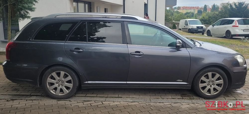 2008' Toyota Avensis 1.8 Vvt-I Combi Sol photo #2