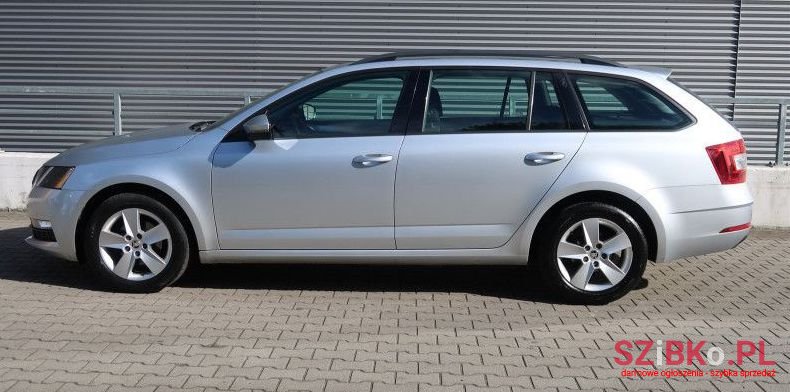 2018' Skoda Octavia photo #2