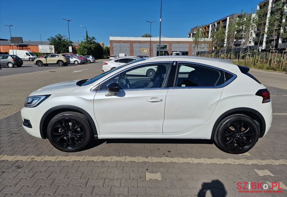 2016' DS Automobiles DS 4 photo #2