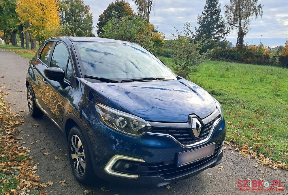 2019' Renault Captur photo #3