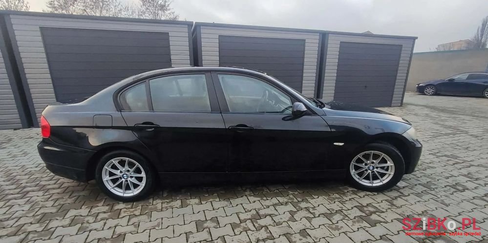 2006' BMW 3 Series 318I photo #4