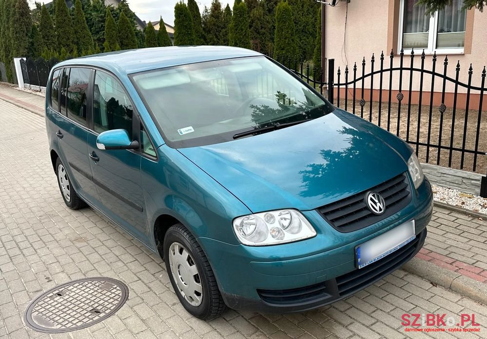 2003' Volkswagen Touran photo #3