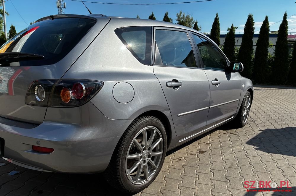 2005' Mazda 3 1.6 Exclusive photo #6