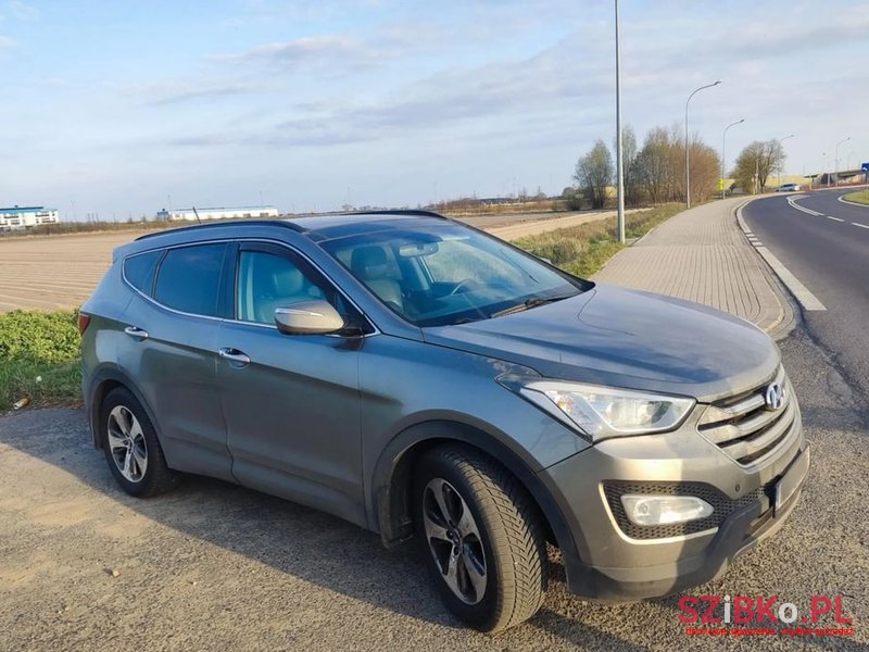 2014' Hyundai Santa Fe 2.0 T Sport Utility photo #1