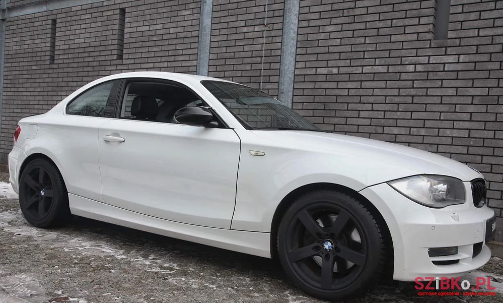 2008' BMW 1 Series photo #4