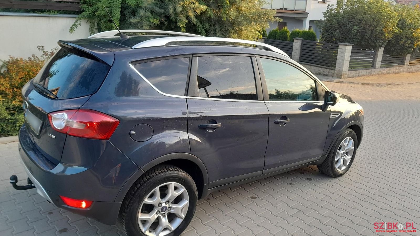 2010' Ford Kuga photo #3