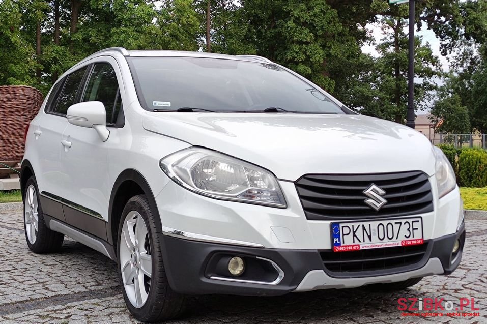2013' Suzuki Sx4 S-Cross photo #6