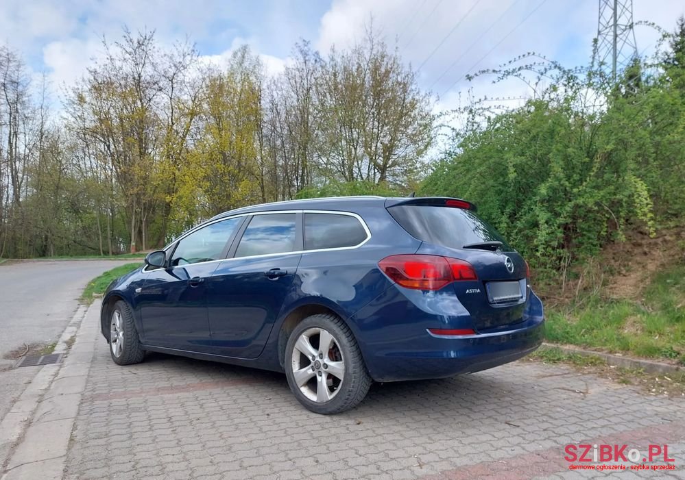 2012' Opel Astra Iv 1.7 Cdti Cosmo photo #4