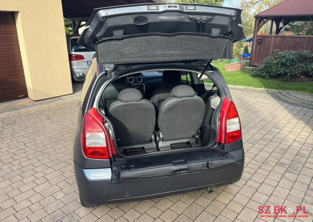 2008' Citroen C2 photo #6