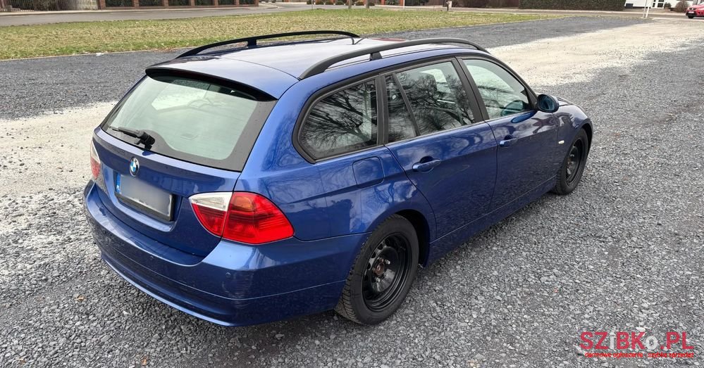 2008' BMW 3 Series 318D photo #3