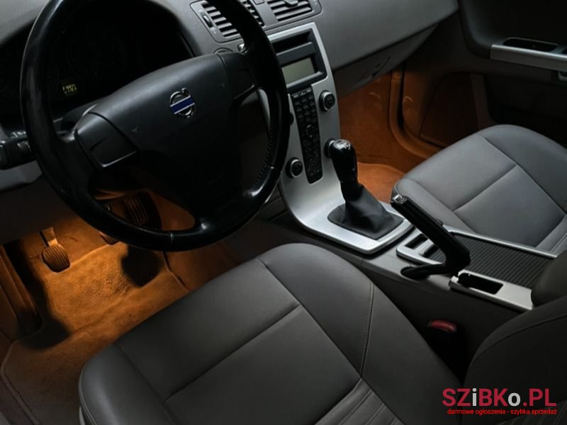 2010' Volvo V50 photo #4