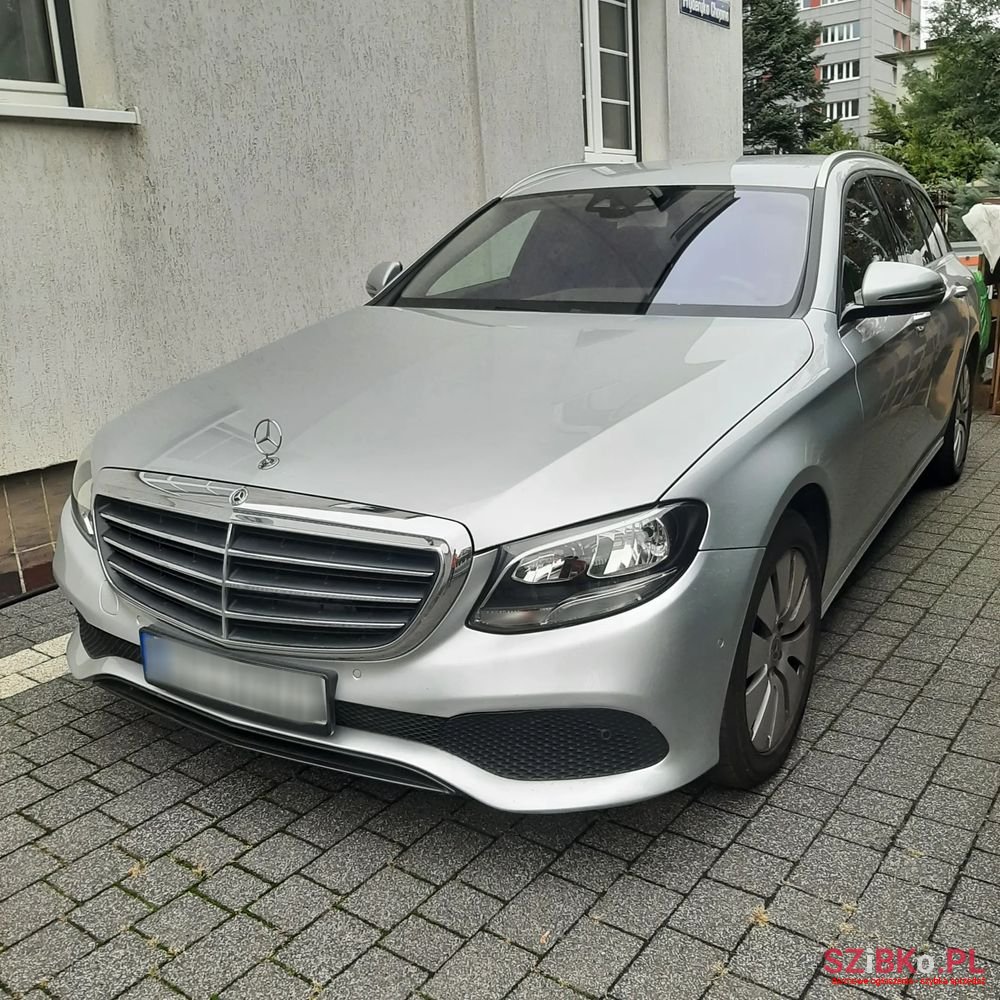 2018' Mercedes-Benz E-Class photo #1