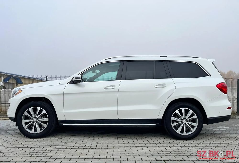 2016' Mercedes-Benz GL 400 photo #1