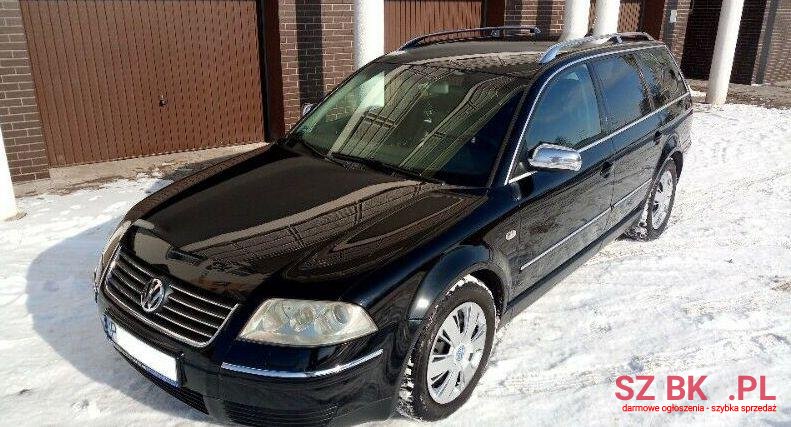 2001' Volkswagen Passat photo #1