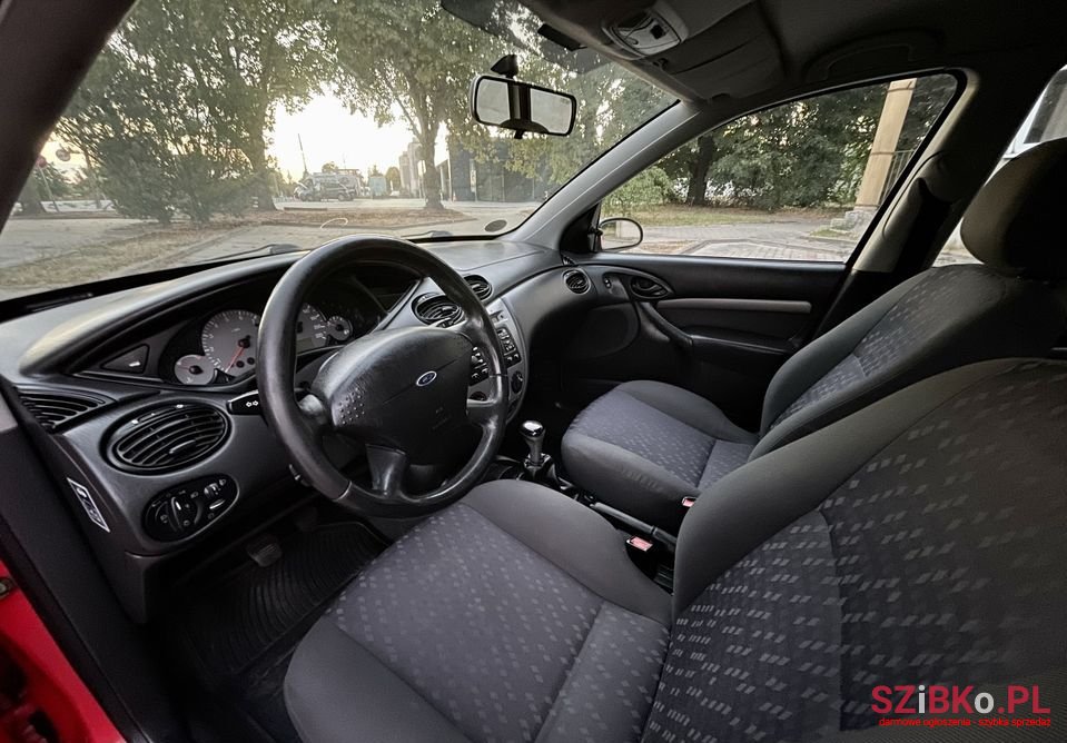 1999' Ford Focus photo #2