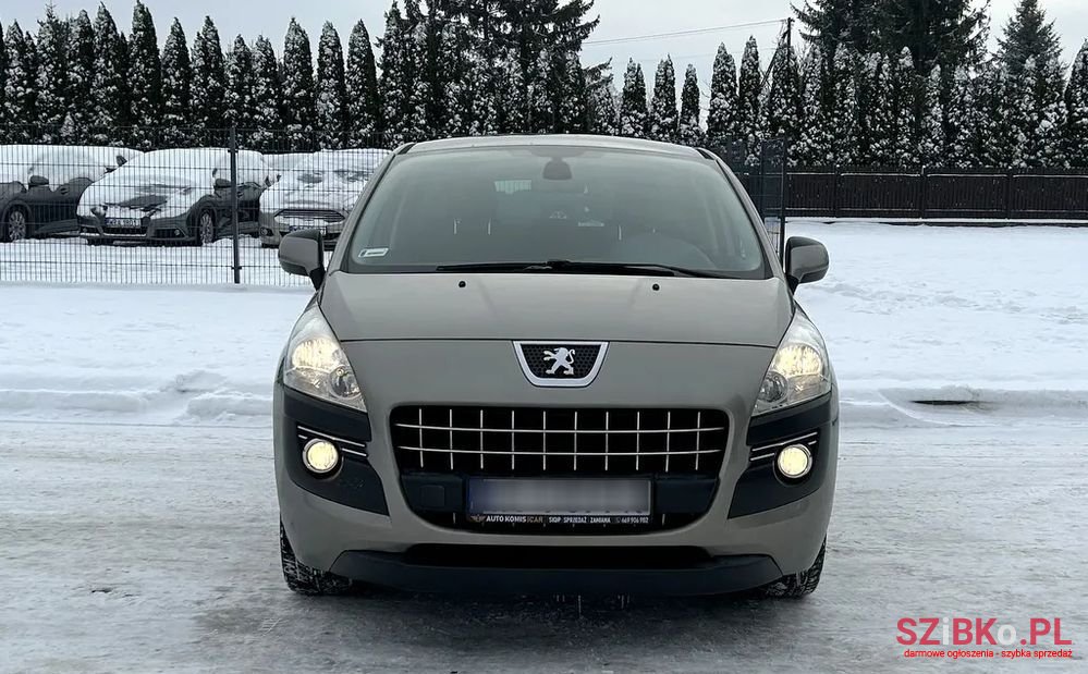 2011' Peugeot 3008 photo #2