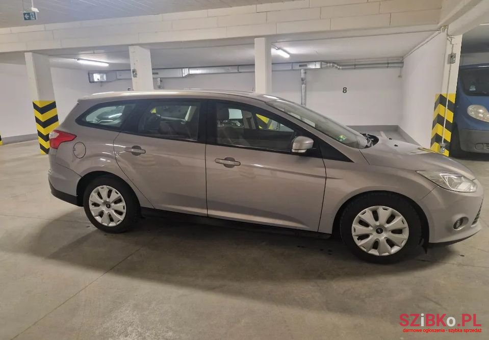 2013' Ford Focus photo #3