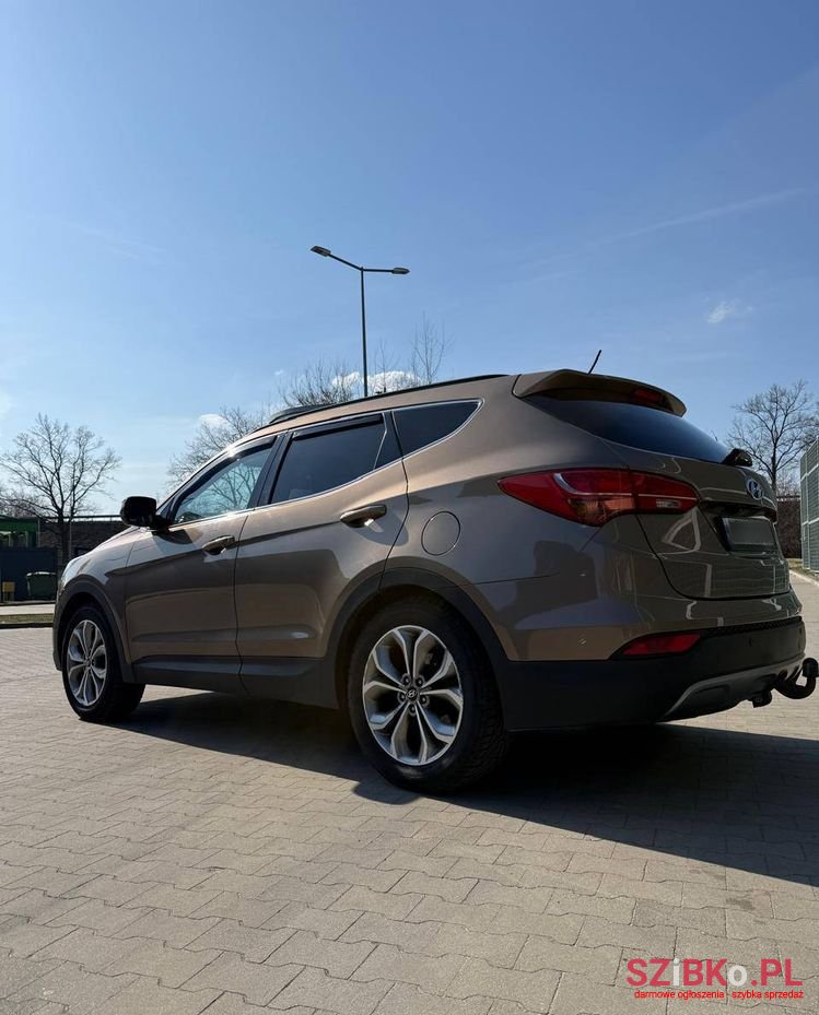 2014' Hyundai Santa Fe photo #3