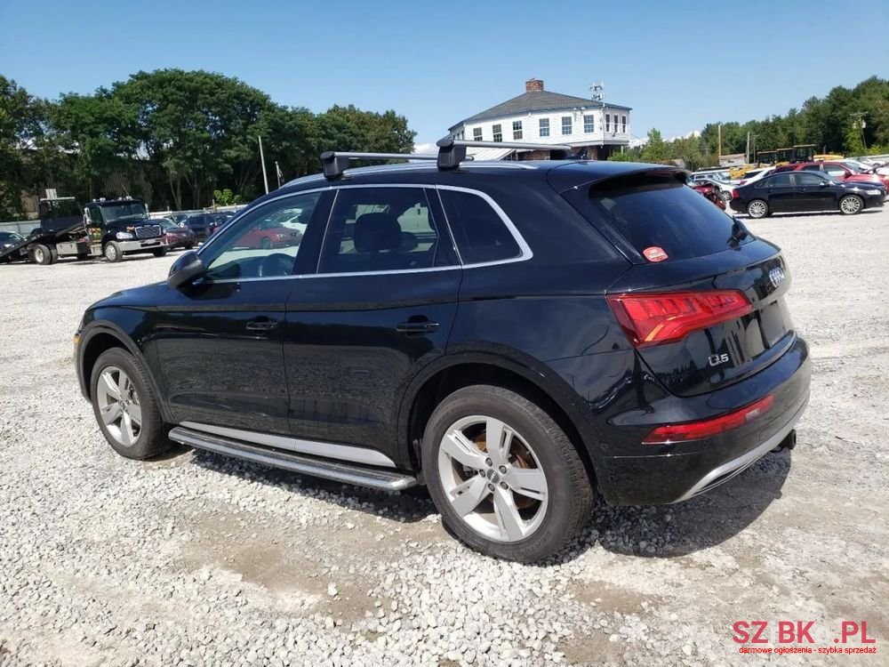 2019' Audi Q5 S Tronic photo #6