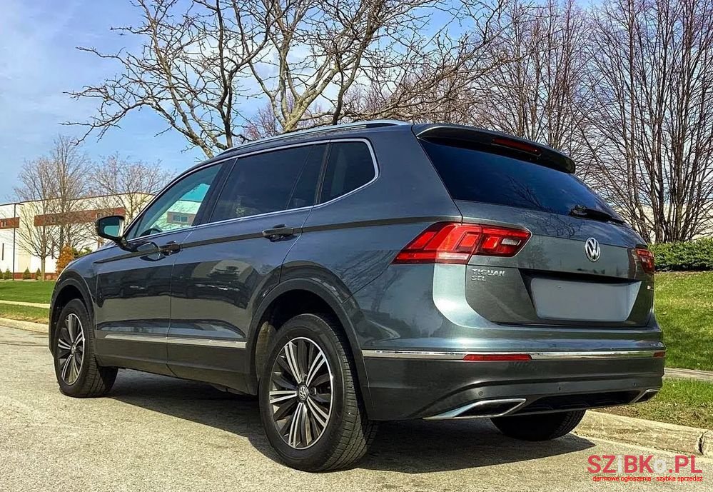 2018' Volkswagen Tiguan photo #4