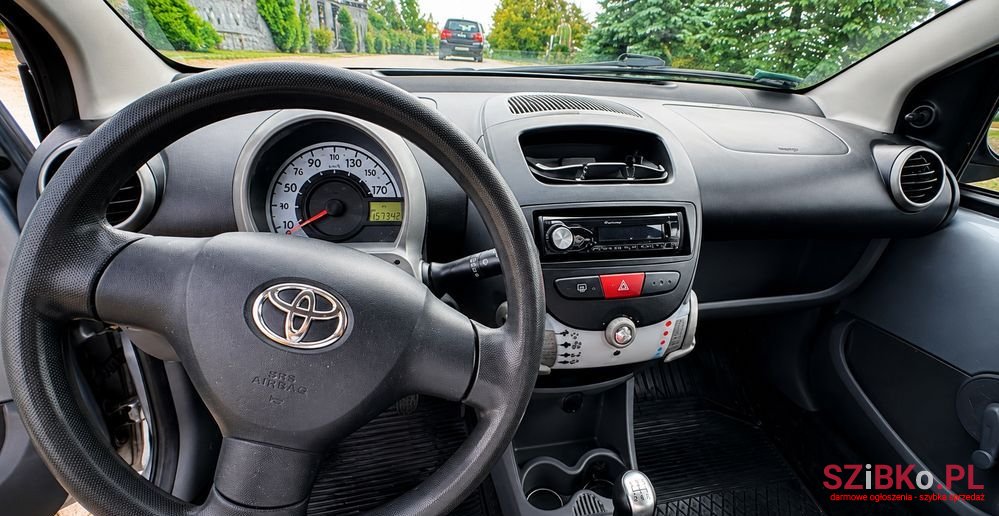 2011' Toyota Aygo 1.0 Vvt-I Terra photo #4