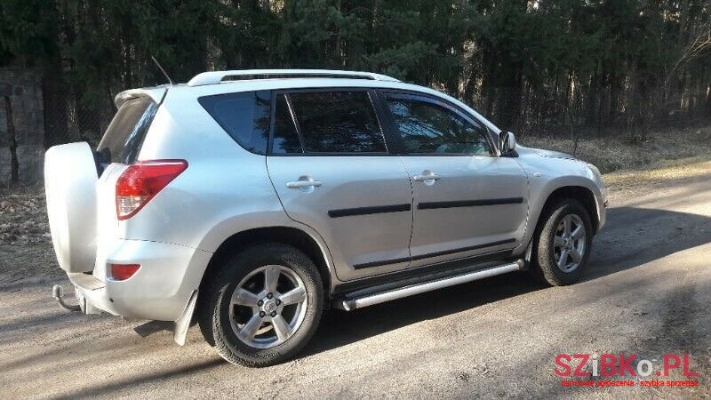 2007' Toyota RAV4 photo #4