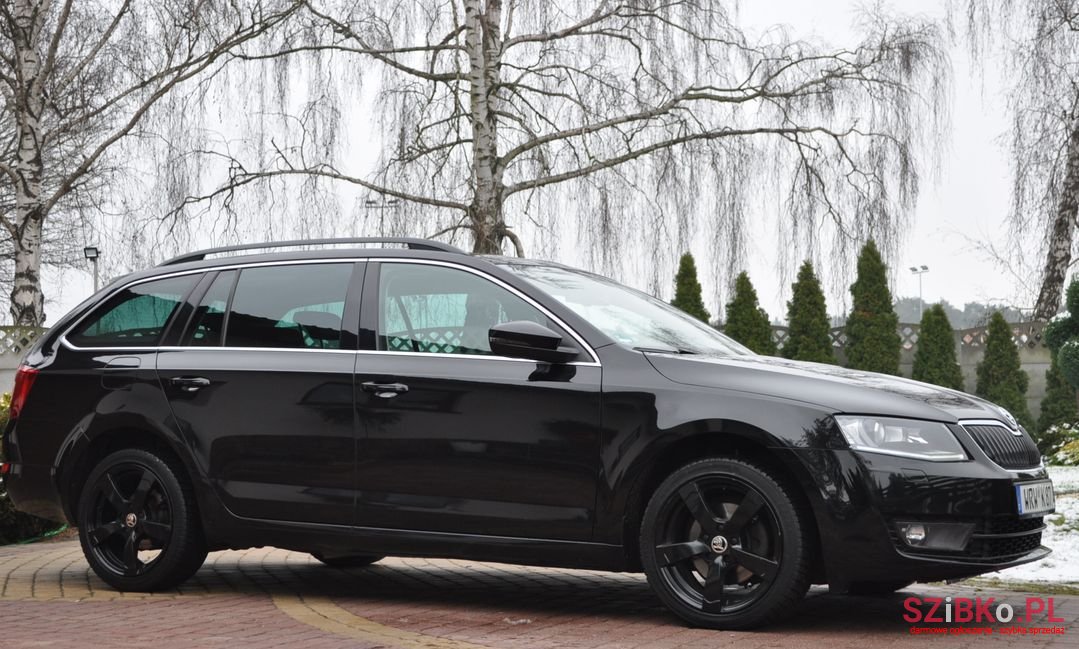 2015' Skoda Octavia photo #6