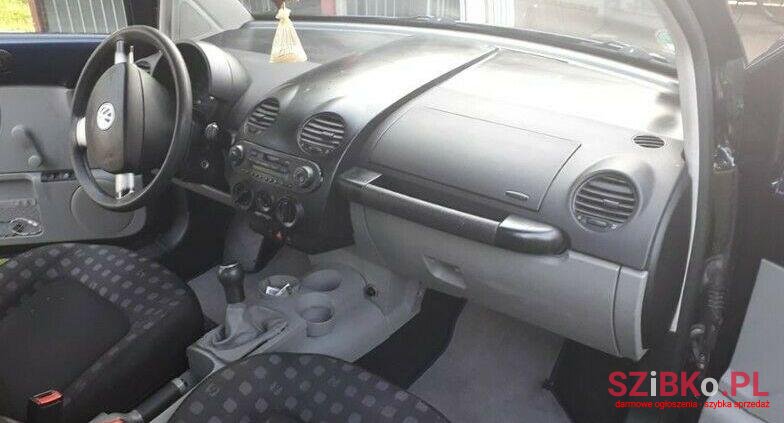 1999' Volkswagen New Beetle photo #1