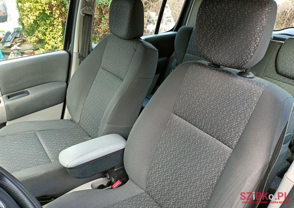 2005' Renault Modus photo #5