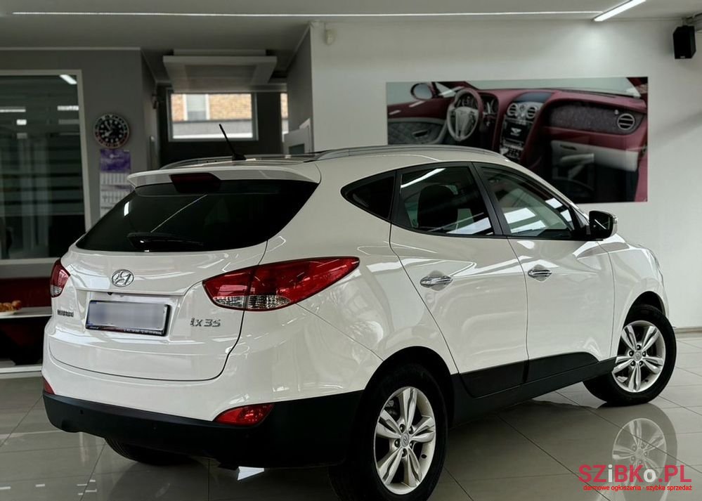 2012' Hyundai ix35 photo #4