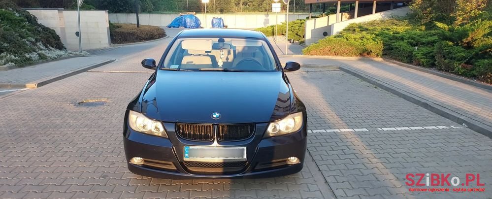 2007' BMW 3 Series 318I photo #1