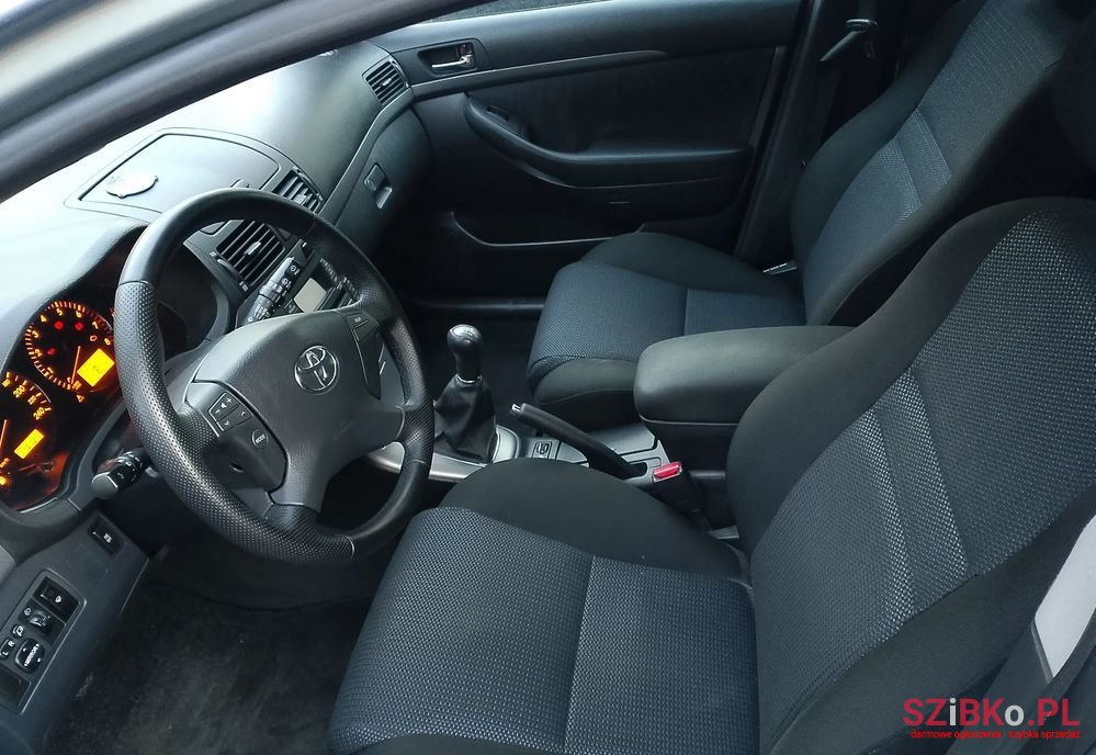 2008' Toyota Avensis 1.8 Vvt-I Combi photo #4