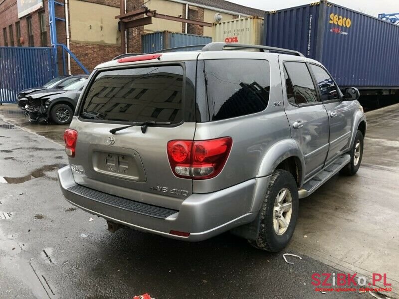 2006' Toyota Sequoia photo #2